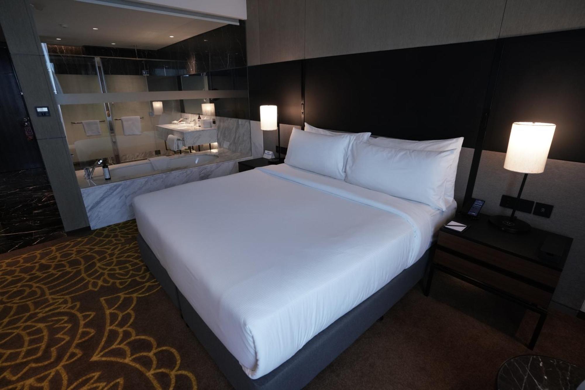 Hilton Bengaluru Embassy Manyata Business Park Hotel Ngoại thất bức ảnh
